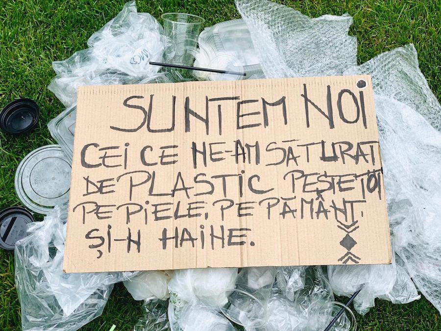 NOI suntem POM NOI suntem POM